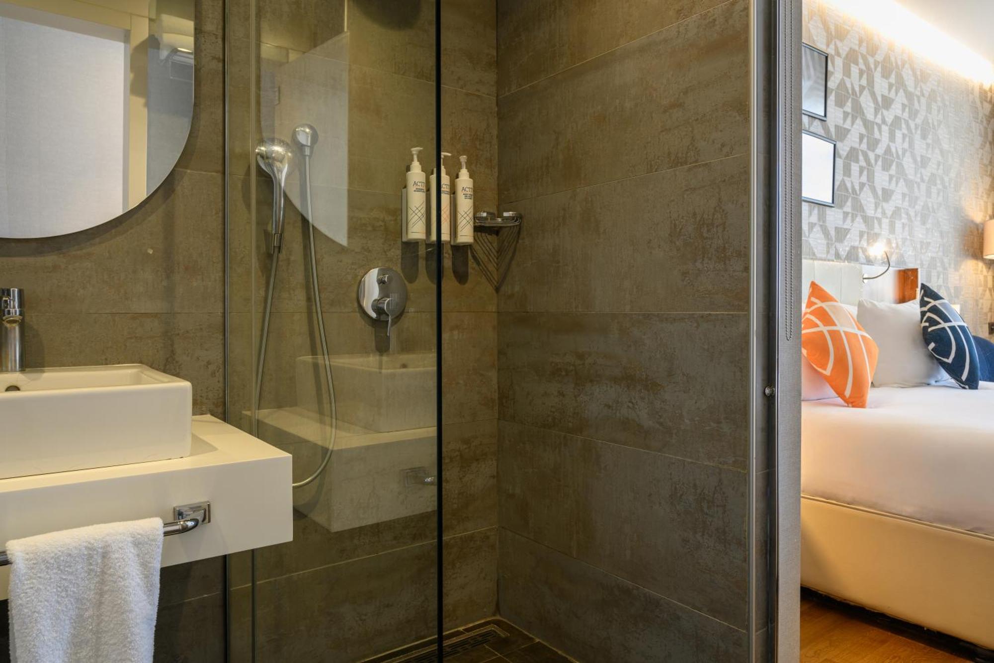 Four Points Flex By Sheraton Istanbul Taksim Square Exterior foto