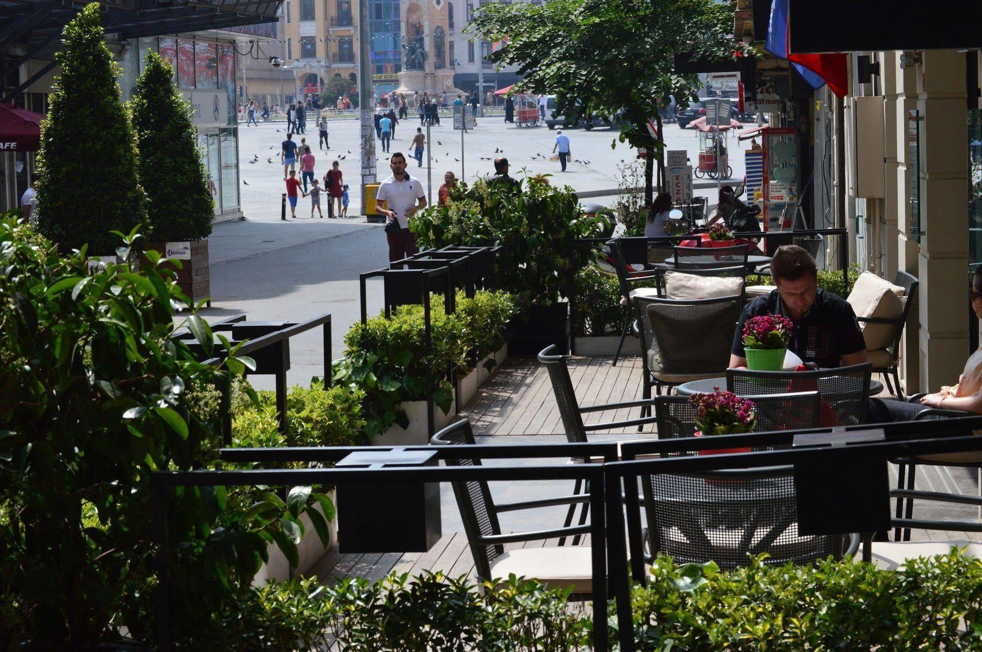 Four Points Flex By Sheraton Istanbul Taksim Square Exterior foto